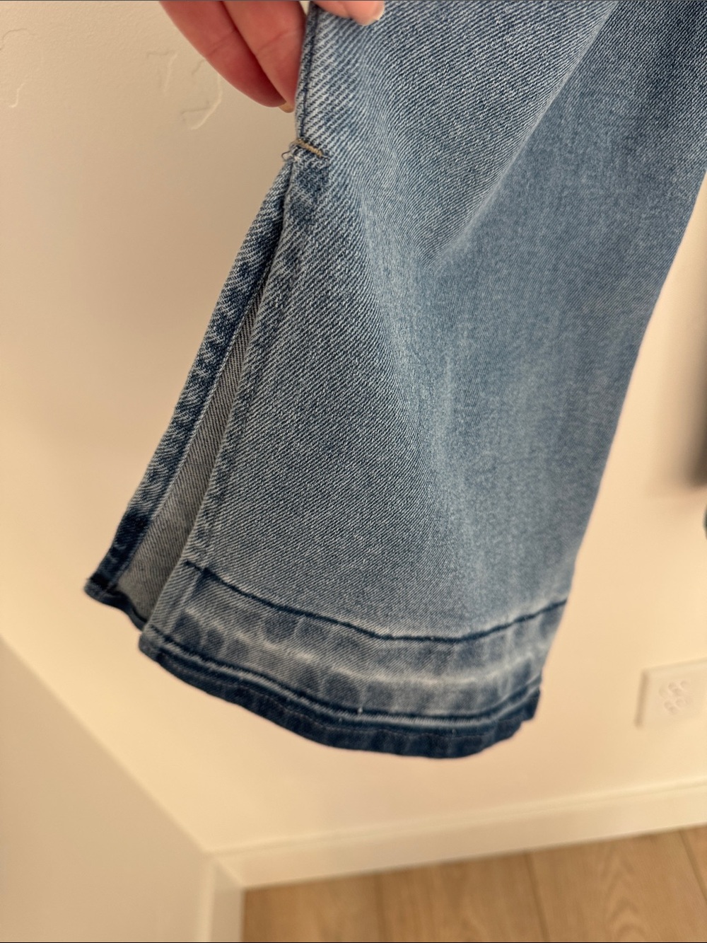 Wit & Wisdom Bennett Kick Flare Jeans Light Wash Released Hem Stretch Denim 14 - Picture 5 of 14